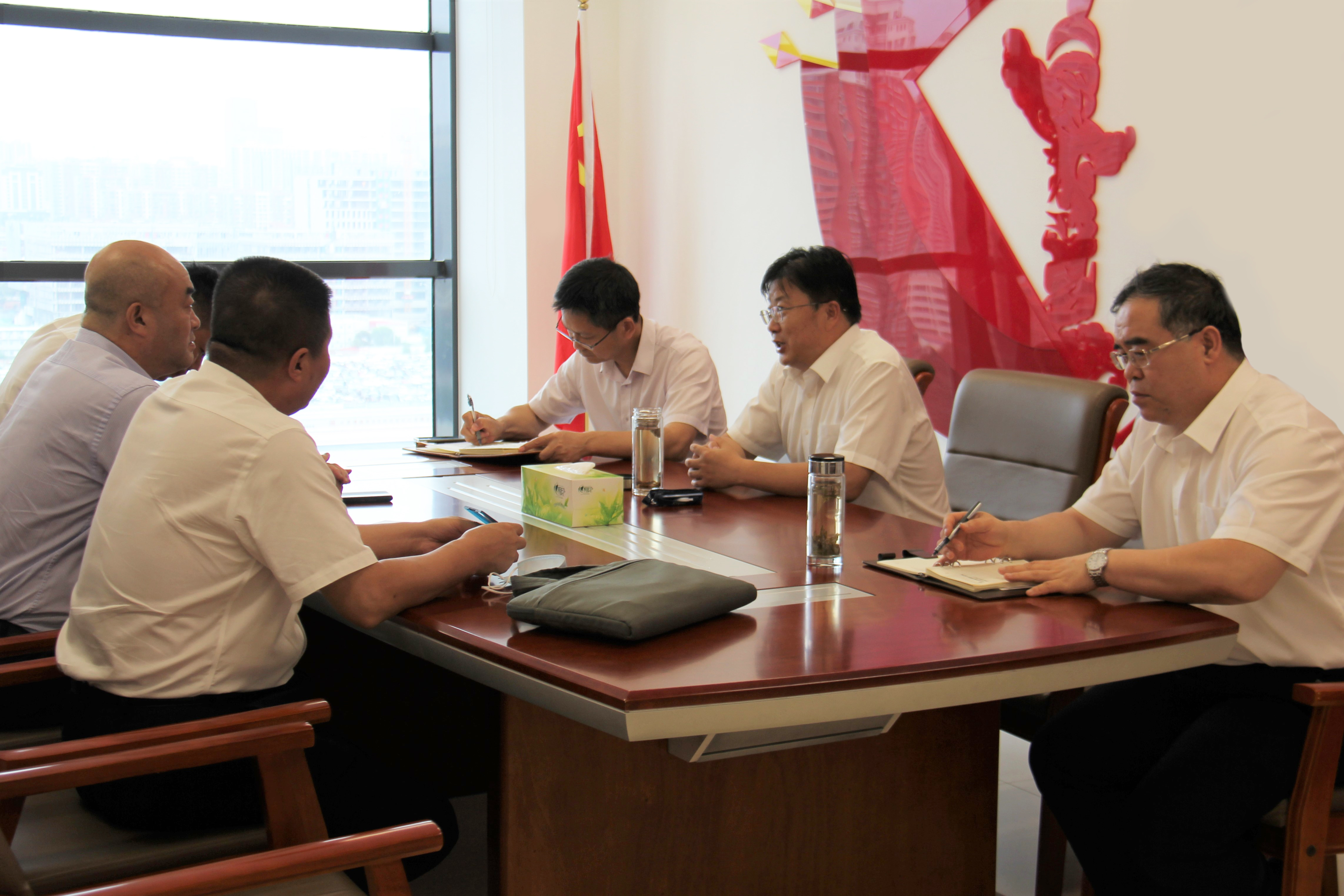 通号投资公司董事长李旭会见中车轨道交通建设投资有限公司总经理殷立达一行