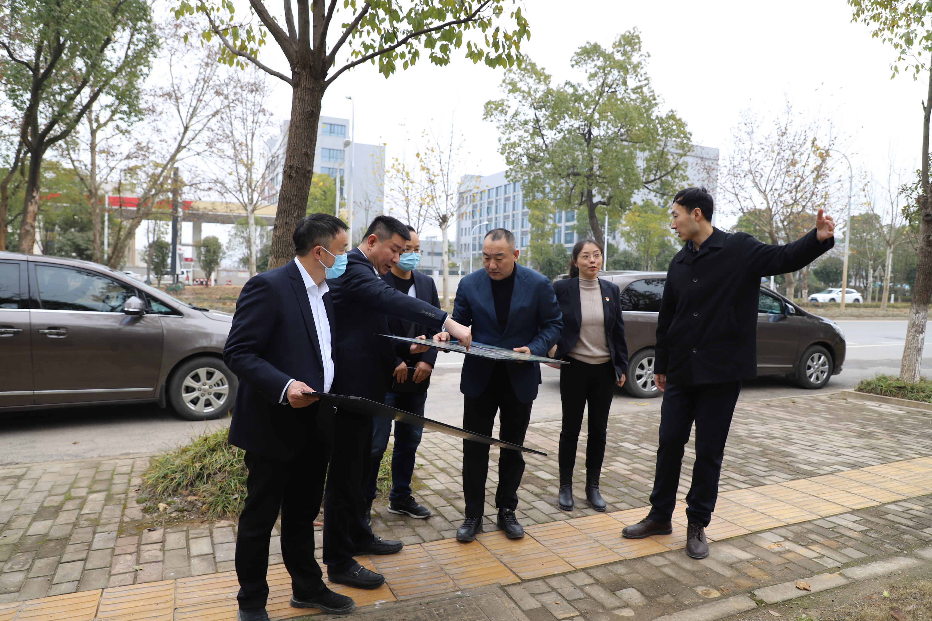 通号创新投资集团领导一行至通号置业公司调研