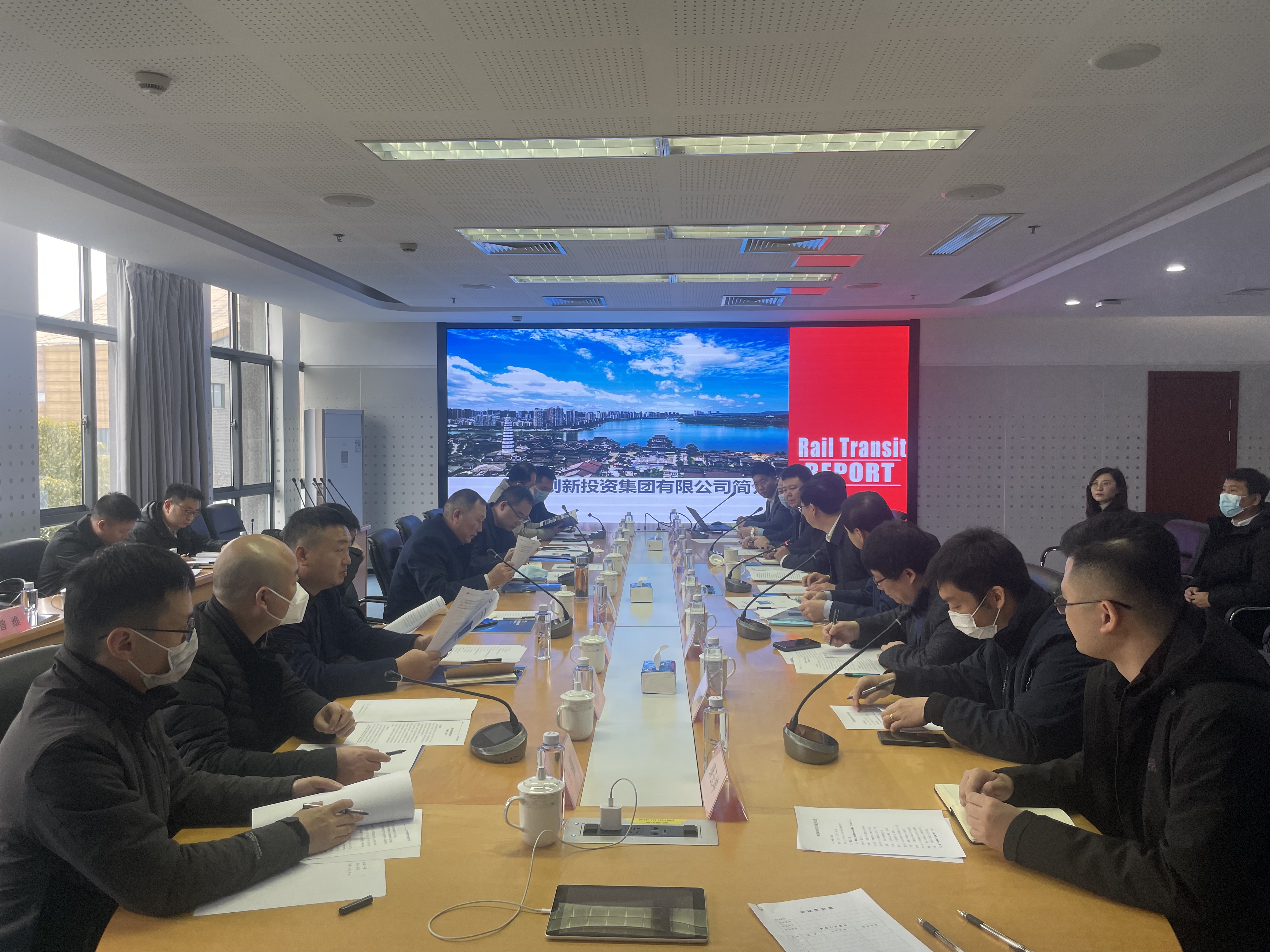 重庆市巴南区政府领导考察参观泰兴智慧城市项目