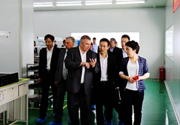 白俄罗斯国家铁路总工程师到公司考察交流